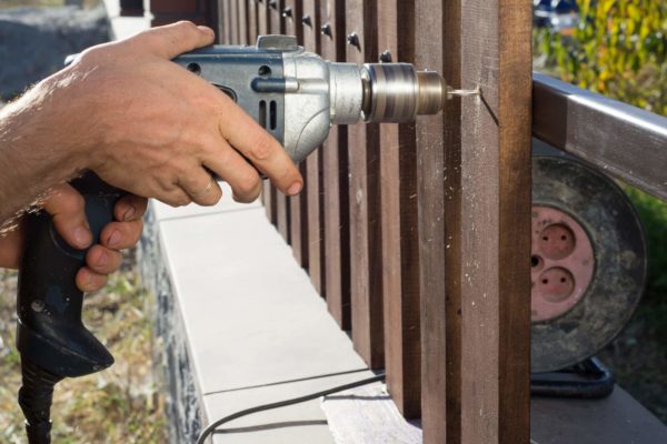 How to Grow a Fencing Business