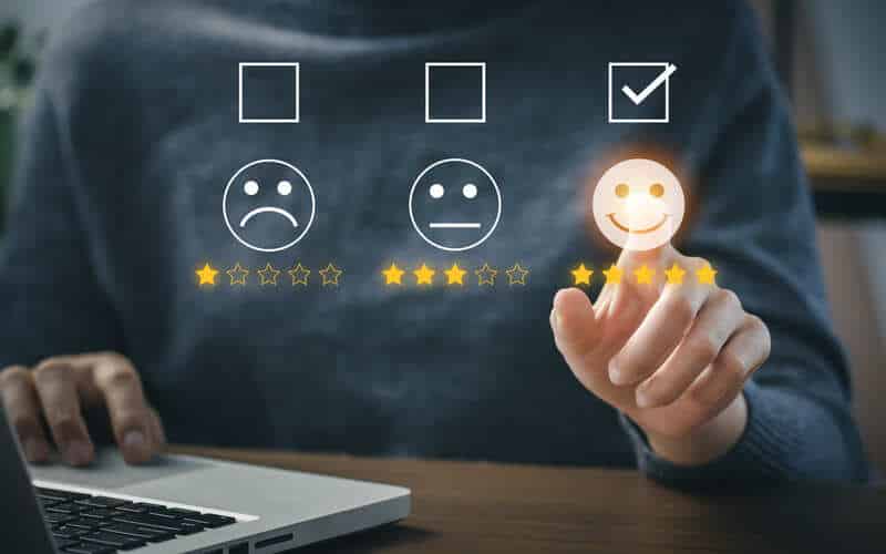 User give rating to service experience on online application for Customer review satisfaction feedback
