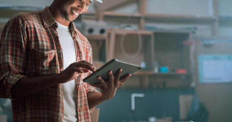 The Best Contractor Invoicing Software for 2026: Expert Reviews 