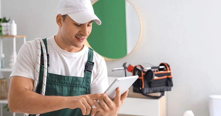 Best Invoicing Software for Plumbers in 2026: 5 Top Picks 