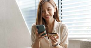 8 Ways Going Cashless Will Improve Your Contracting Business