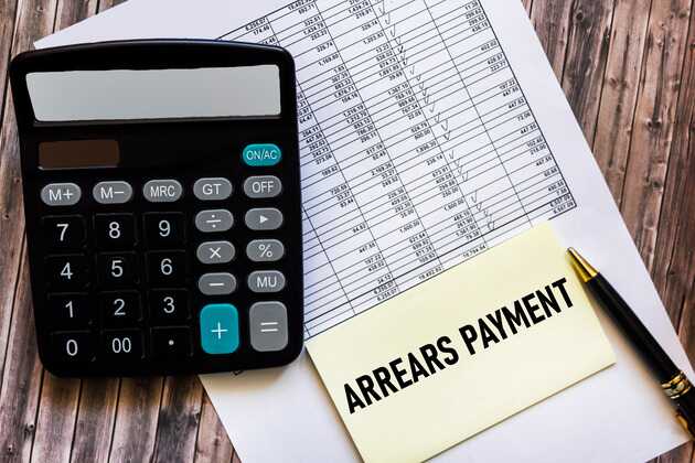 Paid in Arrears: What Contractors Need to Know About Backward Payment Systems