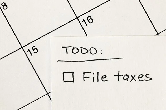 calendar note no file taxes